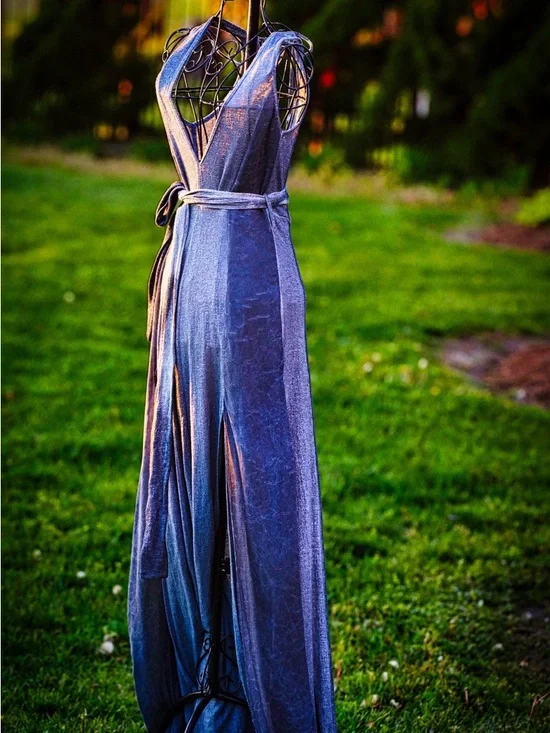 Zhenabia Blue Linen Hooded Maxi Dress - Ethereal Bohemian Goddess Vibes - Picture 3 of 6